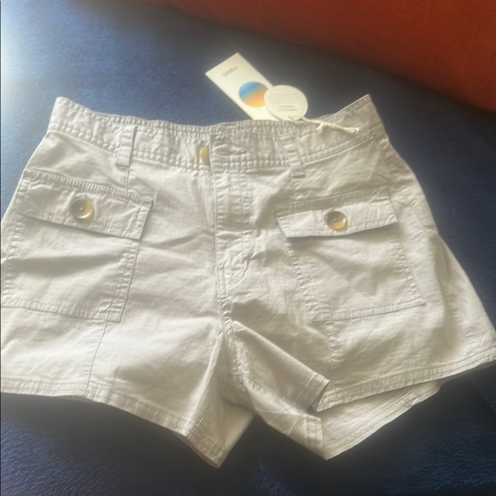 Vuori Gray Cargo Shorts Versatile Design Size 6